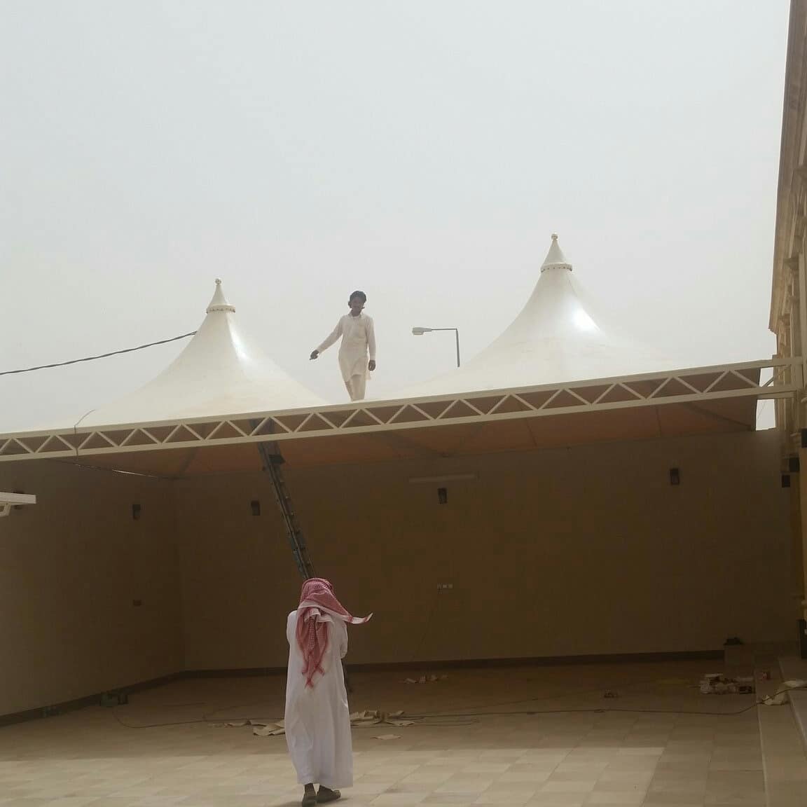 تركيب المظلات والسواتر في الرياض واهم عوامل التكلفة 2 تركيب المظلات والسواتر في الرياض واهم عوامل التكلفة