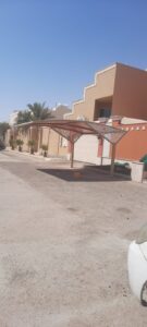 مظلات مواقف سيارات