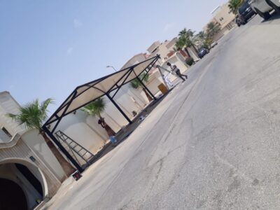 مظلات مواقف سيارات