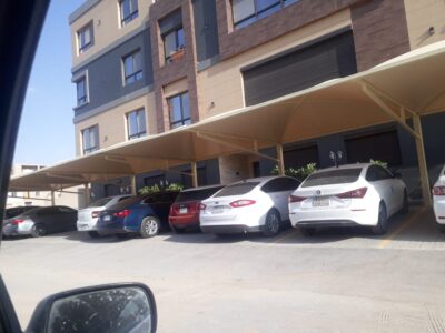 مظلات مواقف سيارات