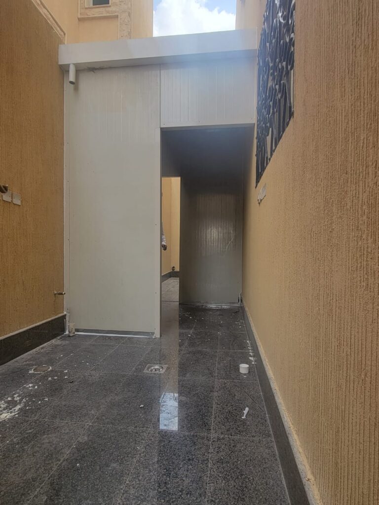 تركيب الساندوتش بانل للعزل الحراري والمائي بمواصفات عالمية 17 الساندوتش بانل