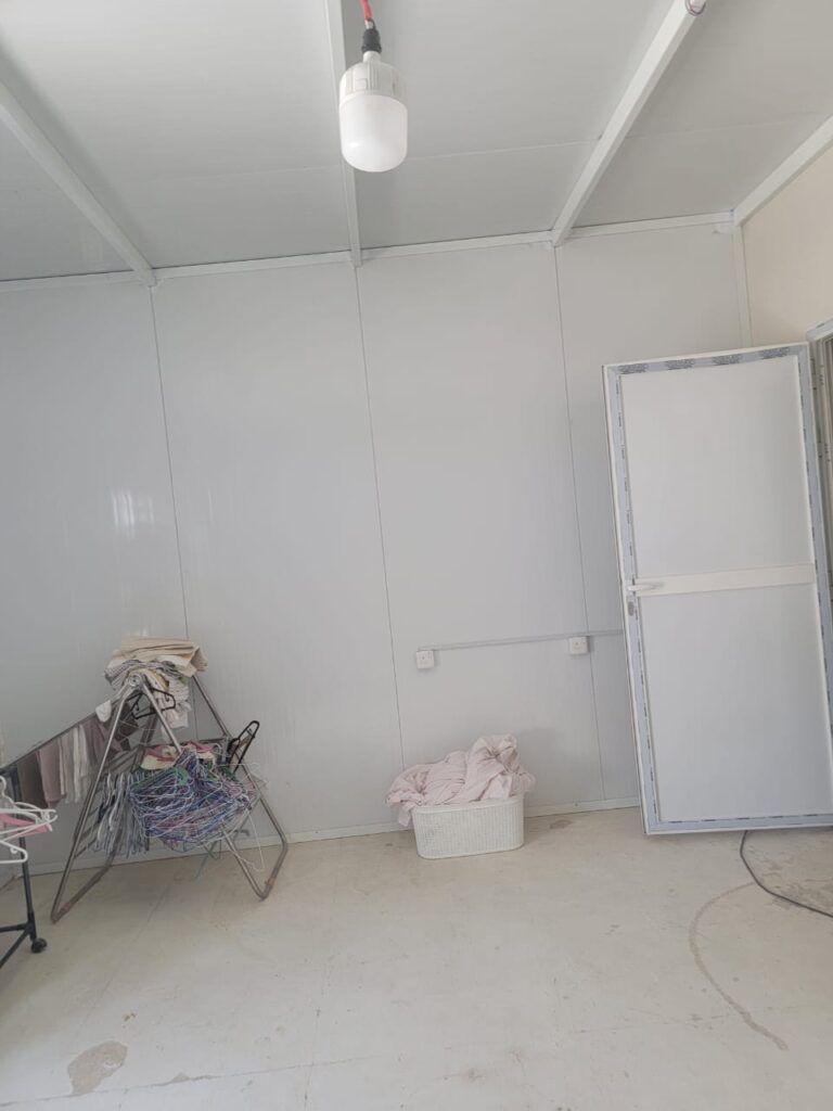 تركيب الساندوتش بانل