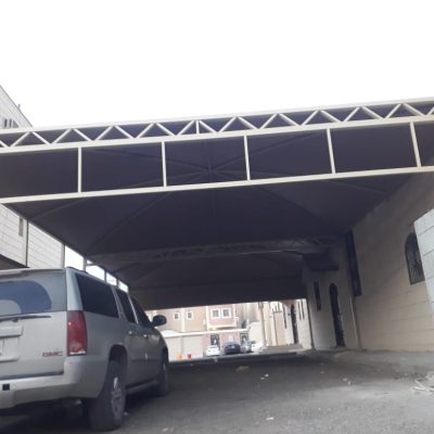 مظلات مواقف سيارات